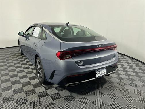 2022 Kia K5 EX