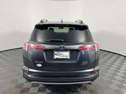 2018 Toyota RAV4 Hybrid XLE