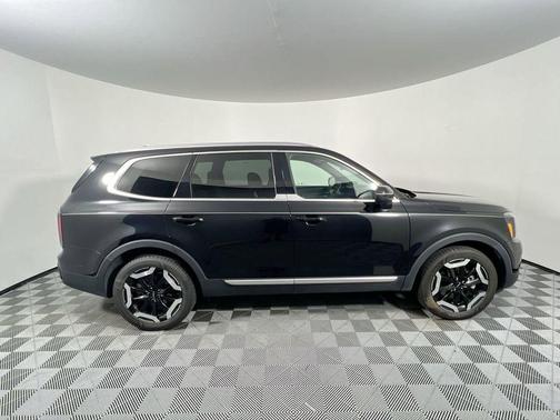 Ebony Black 2024 Kia Telluride EX