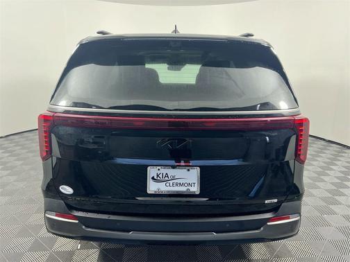 2026 Kia Carnival SX