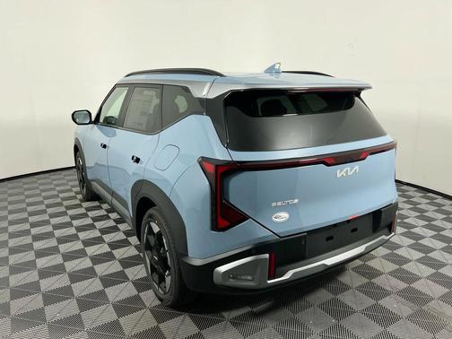 Frost Blue 2027 Kia Seltos EX