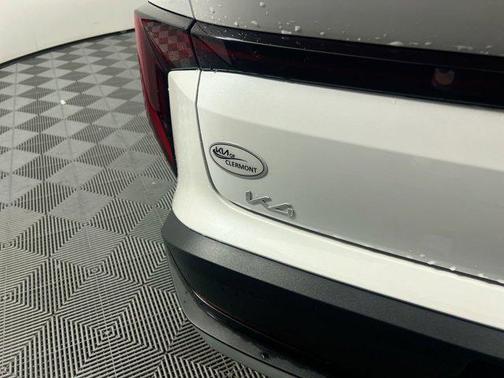 Snow White Pearl 2025 Kia K4 EX