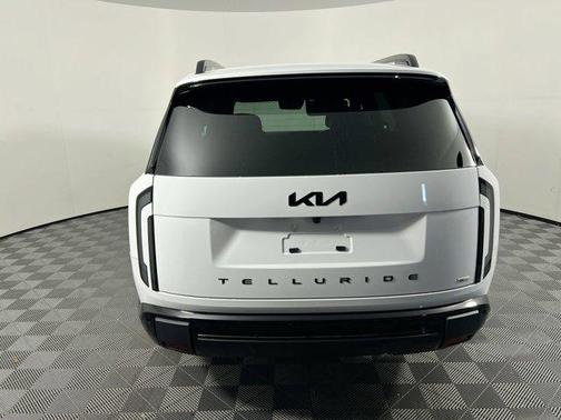 Glacial White Pearl 2027 Kia Telluride Hybrid X-Line SX