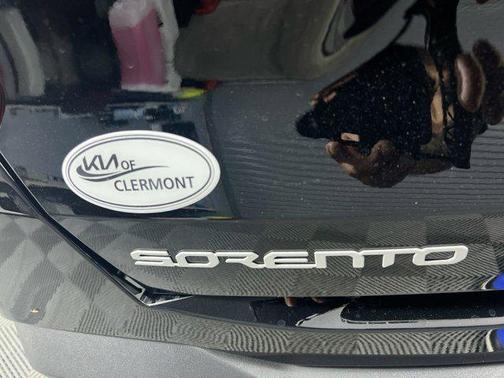2025 Kia Sorento SX