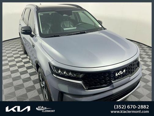 Everlasting Silver 2022 Kia Sorento S