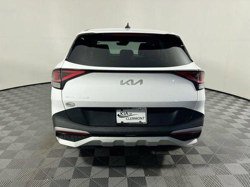 Glacial White Pearl 2024 Kia Sportage EX