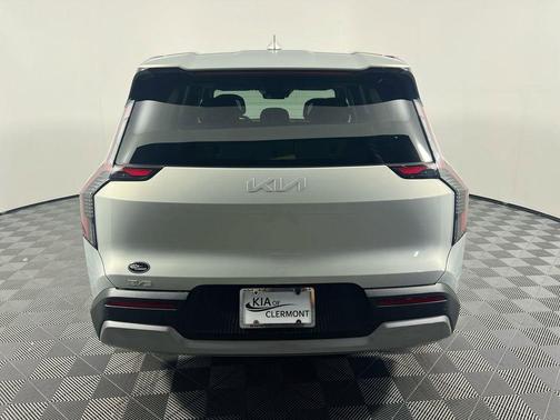2026 Kia EV9 Wind