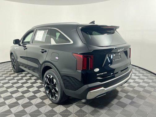 2024 Kia Sorento SX