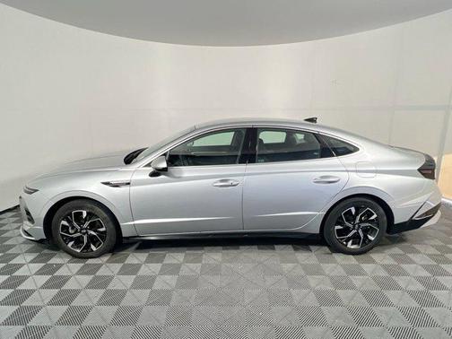 Aero Silver 2024 Hyundai SONATA SEL
