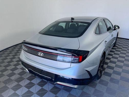 Aero Silver 2024 Hyundai SONATA SEL