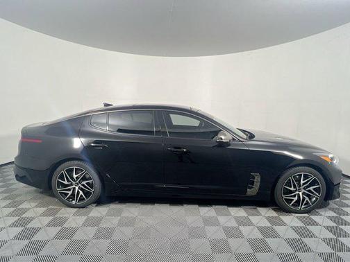 2022 Kia Stinger GT-Line