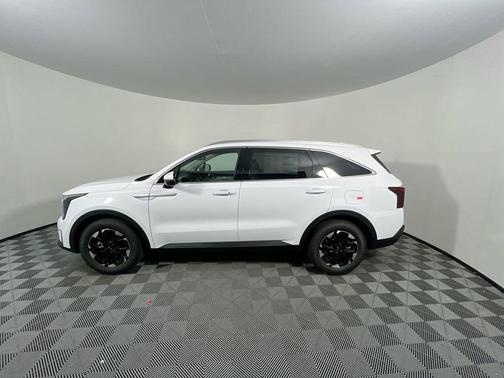 Glacial White 2026 Kia Sorento S