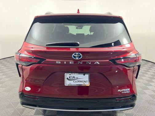 2023 Toyota Sienna Platinum 7 Passenger