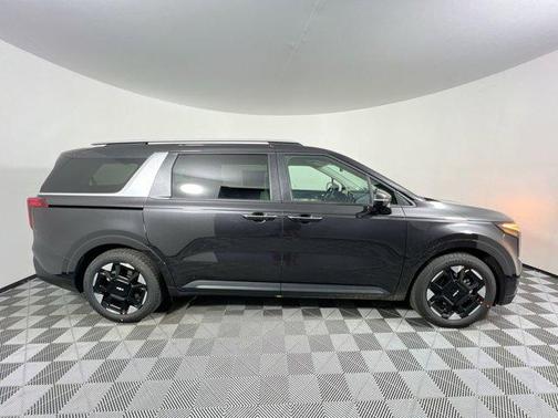 2025 Kia Carnival EX