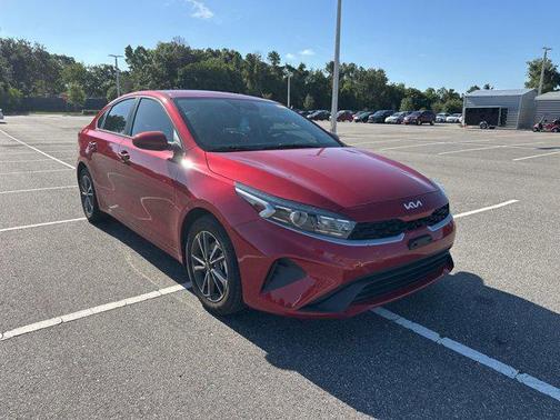 Currant Red 2023 Kia Forte LXS