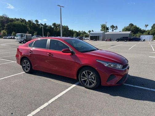 Currant Red 2023 Kia Forte LXS