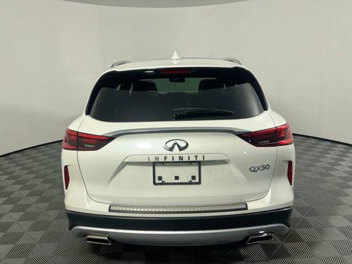 2022 INFINITI QX50 SENSORY