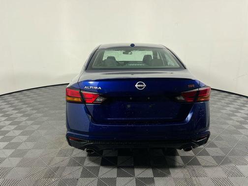 Deep Blue Pearl 2024 Nissan Altima SR FWD