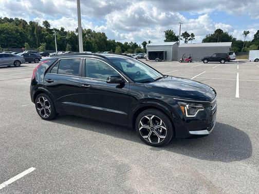 Aurora Black Pearl 2025 Kia Niro Touring