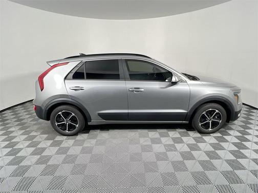 2023 Kia Niro EX