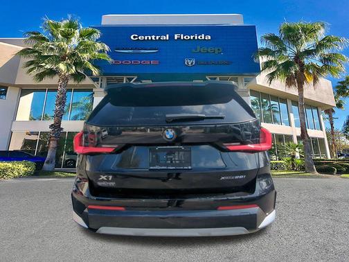 2025 BMW X1 xDrive28i
