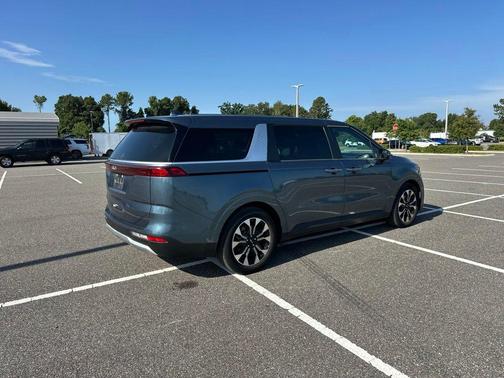 Astra Blue 2024 Kia Carnival EX