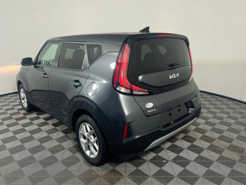 Gravity Gray 2025 Kia Soul LX