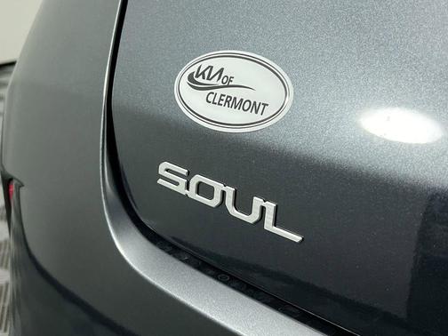 Gravity Gray 2025 Kia Soul LX