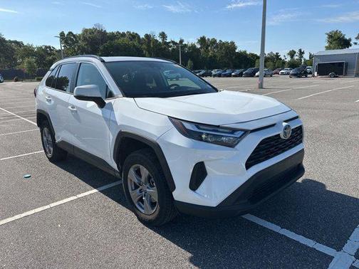 Ice Cap 2023 Toyota RAV4 Hybrid XLE