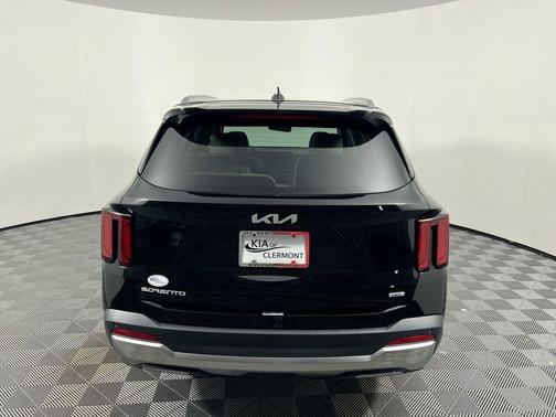 Aurora Black Pearl 2026 Kia Sorento Hybrid EX