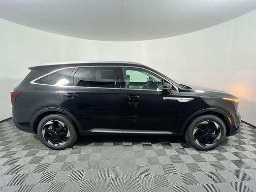 Aurora Black Pearl 2026 Kia Sorento Hybrid EX
