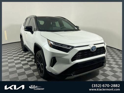 2024 Toyota RAV4 Hybrid SE