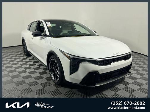 Snow White Pearl 2026 Kia K4 GT-Line