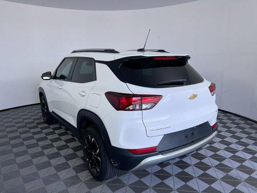 Summit White 2023 Chevrolet Trailblazer LT