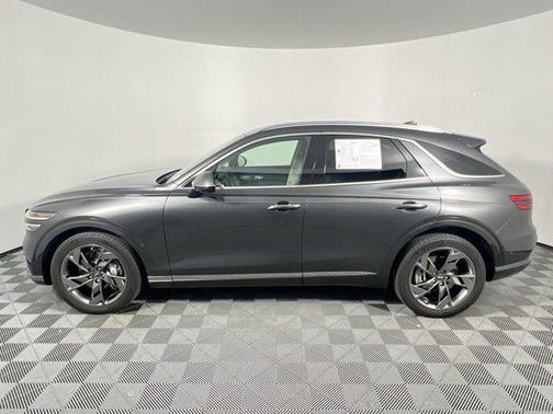 Makalu Gray 2023 Genesis Electrified GV70 Advanced AWD