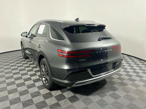 Makalu Gray 2023 Genesis Electrified GV70 Advanced AWD