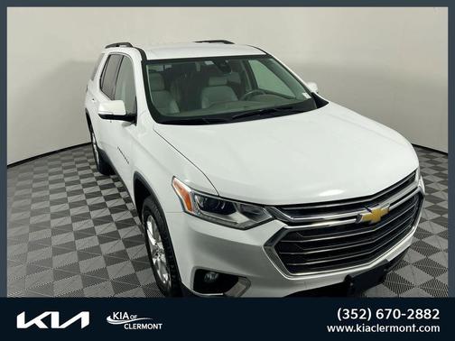 Summit White 2020 Chevrolet Traverse LT Cloth
