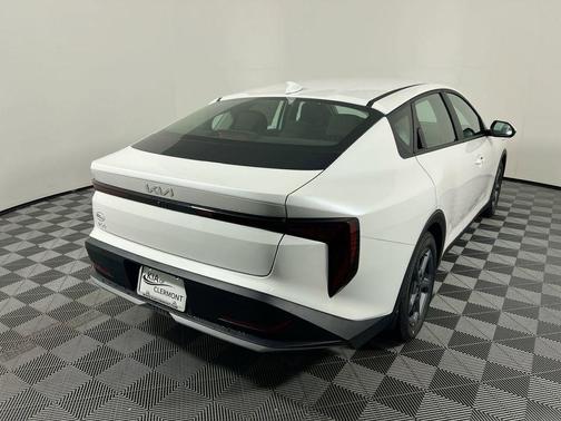 Snow White Pearl 2026 Kia K4 LXS