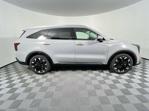 Wolf Gray 2026 Kia Sorento EX
