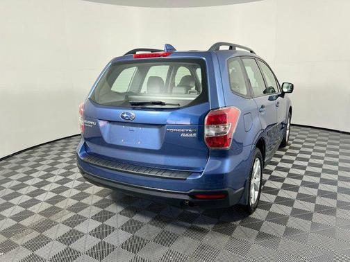 2016 Subaru Forester 2.5i