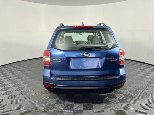 2016 Subaru Forester 2.5i