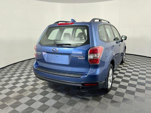 2016 Subaru Forester 2.5i