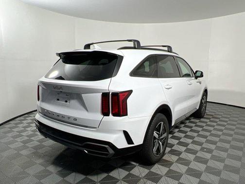 Glacial White Pearl 2022 Kia Sorento S