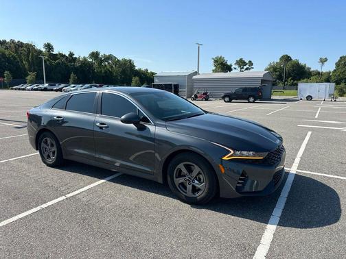 Gravity Gray 2023 Kia K5 LXS