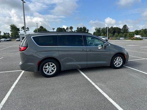 Ceramic Gray Clearcoat 2022 Chrysler Pacifica Touring L