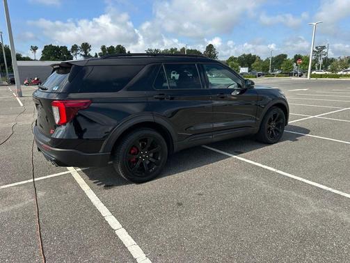 AGATE BLACK METALLIC 2022 Ford Explorer ST