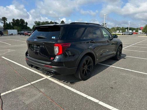 Agate Black Metallic 2022 Ford Explorer ST