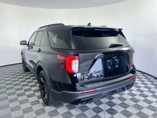 Agate Black Metallic 2022 Ford Explorer ST
