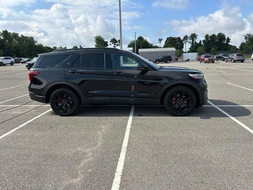 Agate Black Metallic 2022 Ford Explorer ST