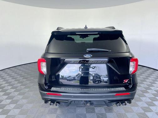 Agate Black Metallic 2022 Ford Explorer ST